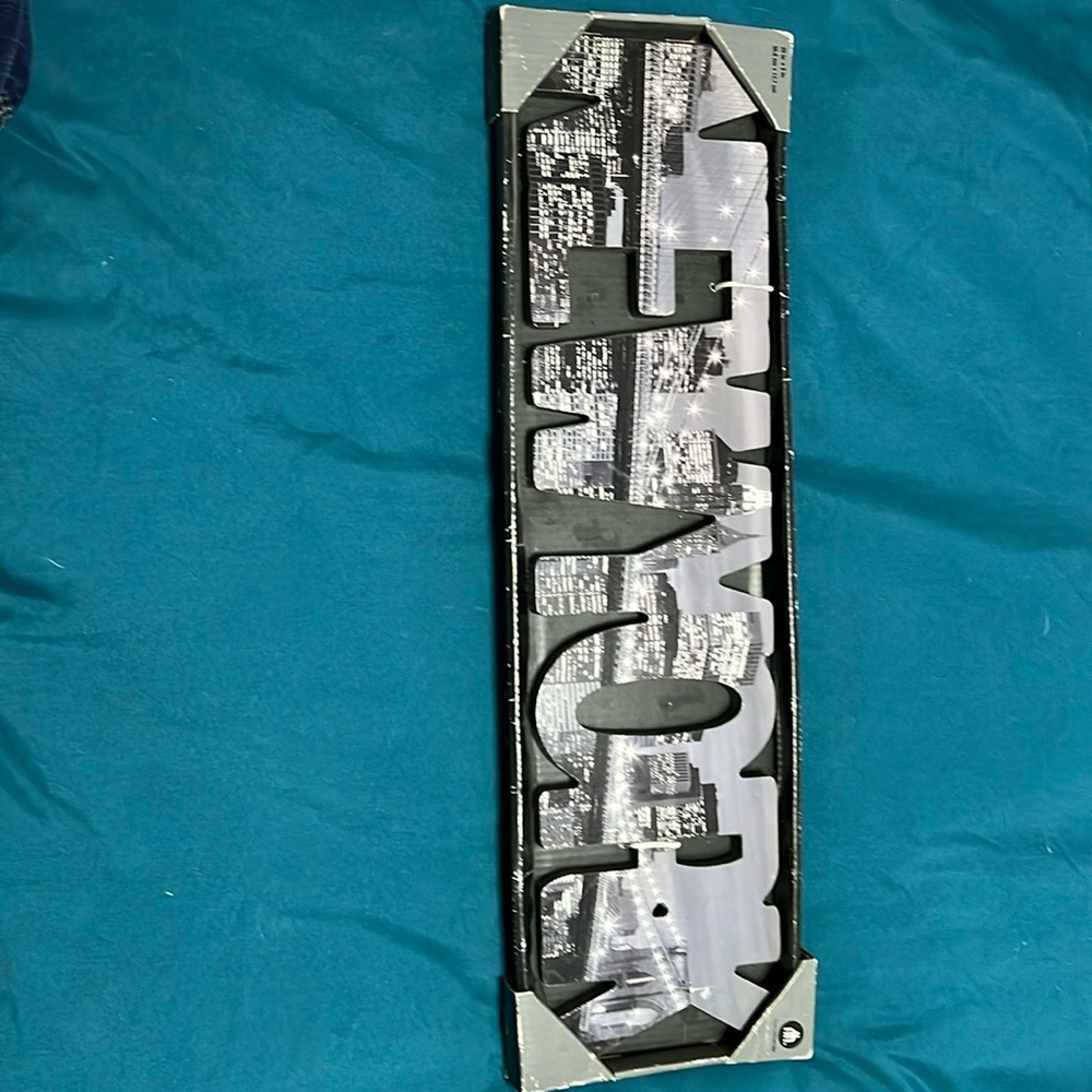 NEW “Newyork” sign/picture